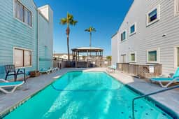 Leeward Isles 606 - Walk to Beach, Pool & Balcony - Image 2