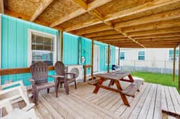 Sandy Toes - Fenced Yard, Blocks to the Beach - Image 4