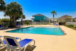 Coral Reef Gataway - Pool, Playground & Bay Views - Image 2