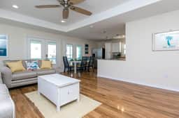 Rockport Getaway - Screened Porch, Near the Beach - Image 4