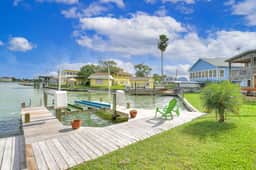 The Prescription - Waterfront Dock, Sleeps 12 - Image 3