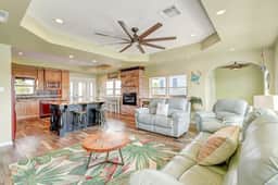 The Prescription - Waterfront Dock, Sleeps 12 - Image 4