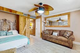 Quaint Oasis - Shared Pool & Beach Access - Image 5