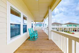 Sunshine Paradise - Water Views, Pool & Big Patio - Image 3