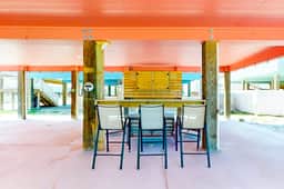 Classy Bum - Covered Patio & Alfresco Dining - Image 4