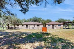 Harris's Landing - House & Studio, Dog-Friendly - Image 2