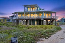 A Sight for Shore Eyes - Beachfront Home, Sleeps 12 - Image 2