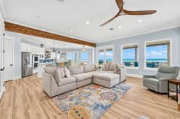 A Sight for Shore Eyes - Beachfront Home, Sleeps 12 - Image 4