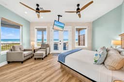 A Sight for Shore Eyes - Beachfront Home, Sleeps 12 - Image 5