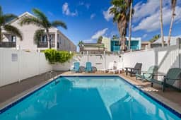 South Padre Island Townhome - Shared Pool, Walk to Beach - Image 4