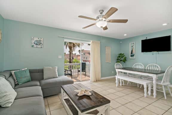Island Escape Unit B - Image 1