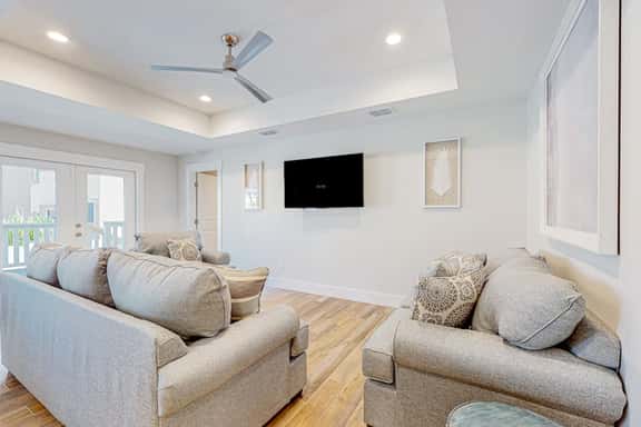 Carolyn's Beach House unit A - Image 1