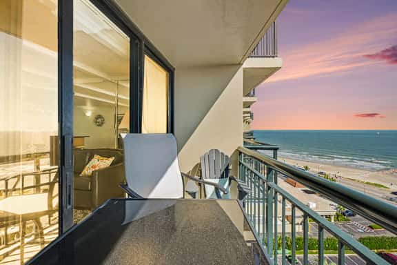 San Luis Ocean View - Beachfront, Pool, Hot Tub - Image 1