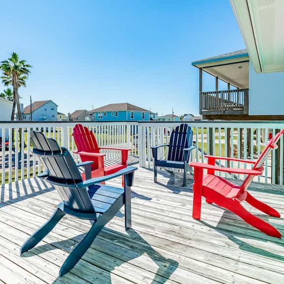 Las Palmas Retreat - Gulf Views & Community Pool - Image 1