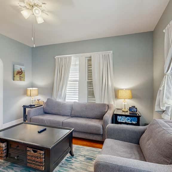 Sea Glass Cottage - Dog-Friendly, Near the Beach - Image 1