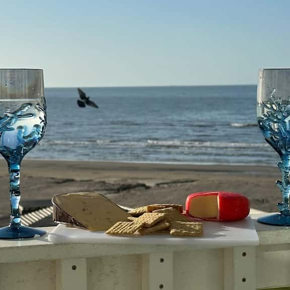 Seascape #2319 Beach Happy - Image 1