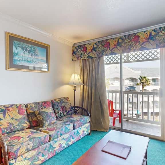 Victorian Condos - Back to the Beach - Image 1