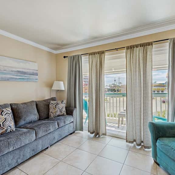 Beachside Escape - Gulf-Front Condo with Pool - Image 1