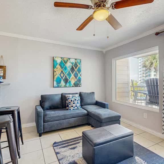 Maravilla Condos - Anchors Away - Image 1