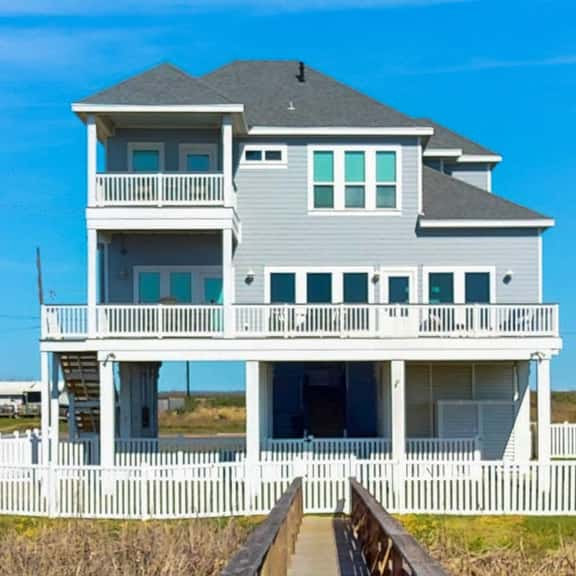 Sunrise Beach House - Gulf-Front on 1.5 Acres - Image 1