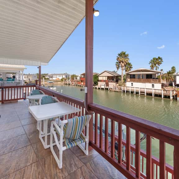Mermaid Manor - Waterfront, Sleeps 4, Pools, Golf - Image 1