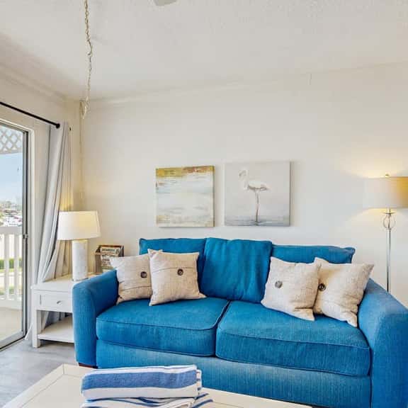 The Victorian Condos - Beach Waves - Image 1