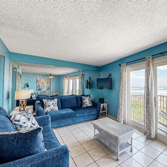 La Internacional Condominiums #202 - Image 1