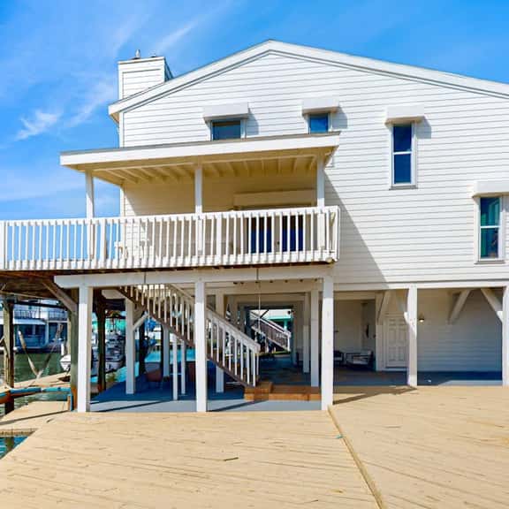 Mon Repose - Bayfront Home with Big Deck - Image 1