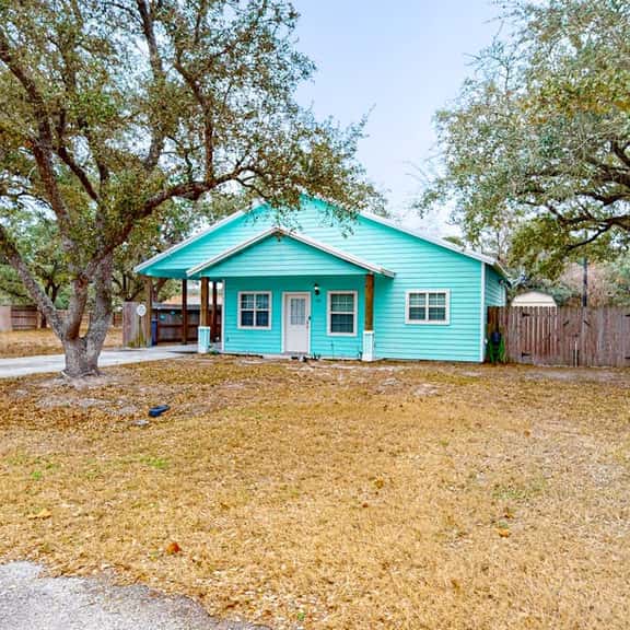 Casa Azul - Fenced Yard, Fire Pit & Dogs OK - Image 1
