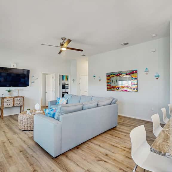 Paradise on the Coast - Image 1