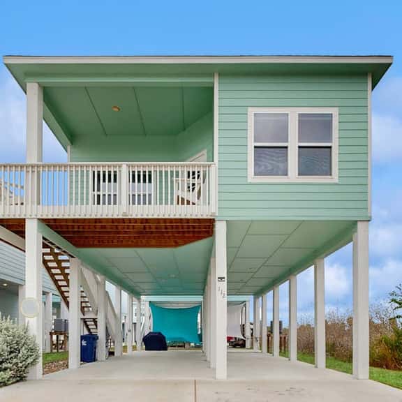 Salty Soles - Shared Pool, Patio & BBQ - Image 1
