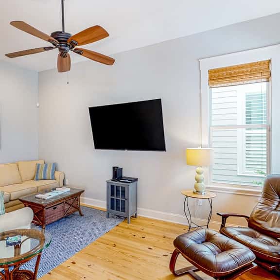 Bay Dream Believer - Ocean Views & Shared Pool - Image 1