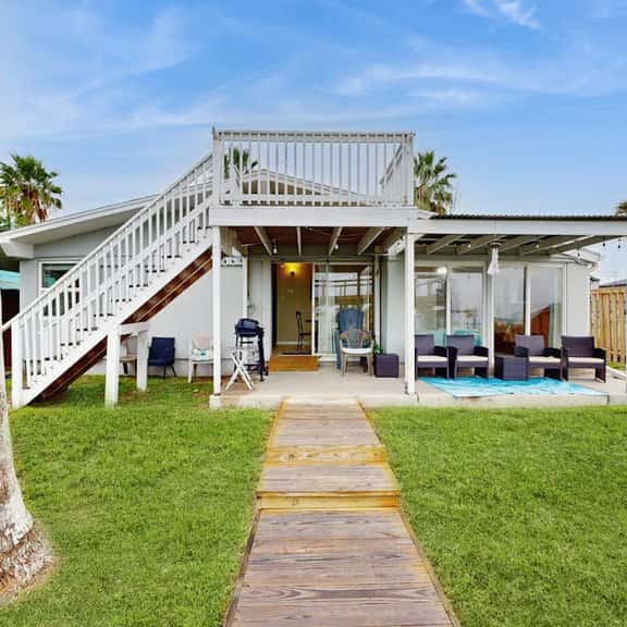 The Seahorse Cottage - Image 1