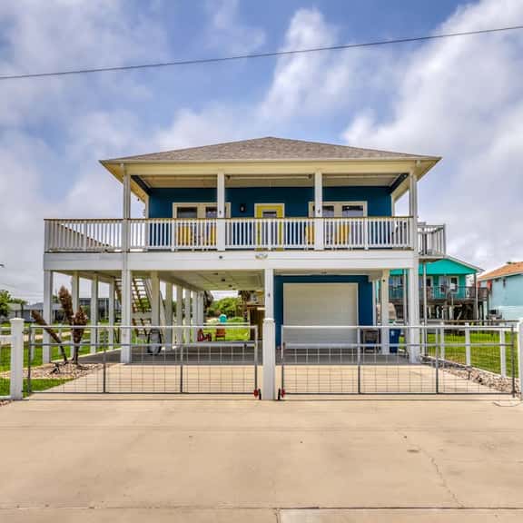 Bay View Breeze - Bay Views & Furnished Deck - Image 1