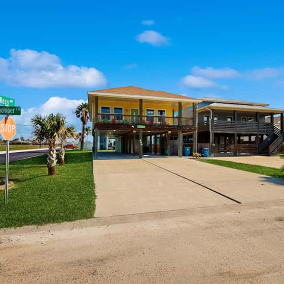 Vitamin Sea - Bay Views & Community Pool - Image 1