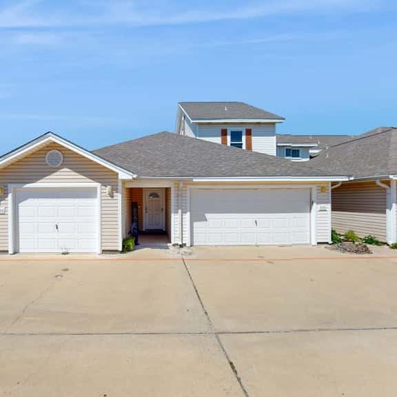 Palm Bay 206 - Pool, Garage & Dog-Friendly - Image 1