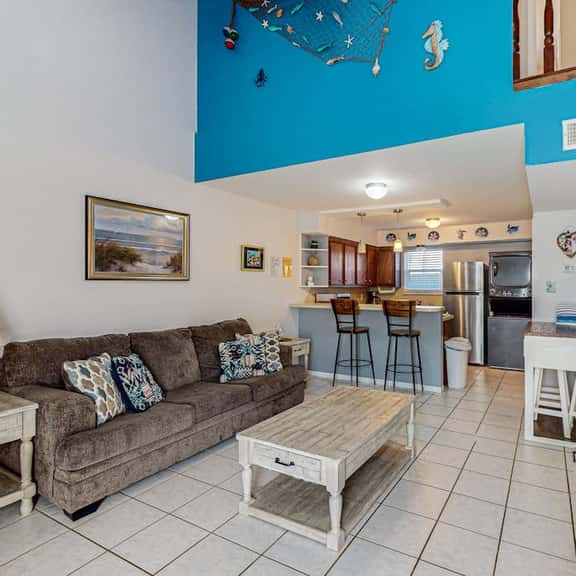 Leeward Cove B4 - Pool & Bay Views, Dogs Welcome - Image 1