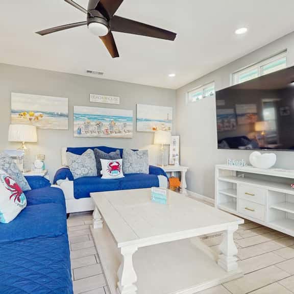 Sunset Cottage - Kayaks, Steps to Sand & Dogs OK - Image 1