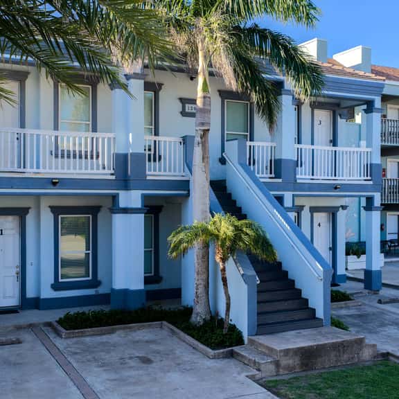 Retama Landing #3 - Pool & Balcony, Walk to Beach - Image 1