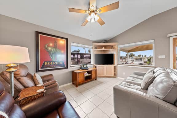 Coastal Canal Cottage - Waterfront, Dock, Pools - Image 3