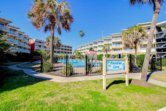 Victorian 7103 - Beachfront, Pools & Hot Tubs - Image 2