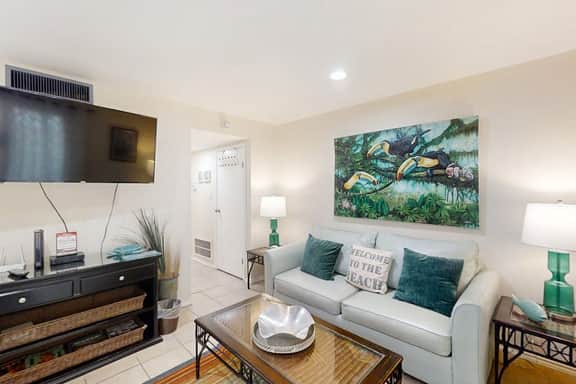 La Internacional Condominiums #210 - Image 4