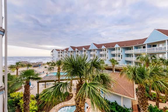 Seascape Escape - Beachfront, Pool & Hot Tub - Image 5