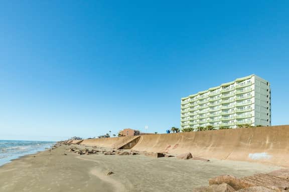 Seaside Oasis - Gulf Views, Pool & Fishing Pier - Image 5