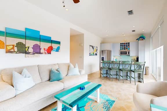 Pelican Oasis - Beachfront Condo, Pool & Hot Tub - Image 5
