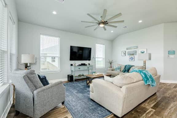 Crystal Blue - Gulf Views, Blocks to the Beach - Image 4