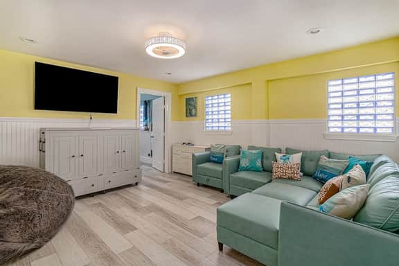 Jamaican Waves - Waterfront, Hot Tub & Game Room - Image 2