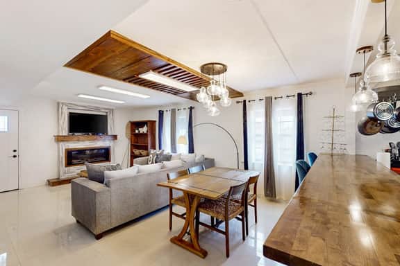 The Waves: unit B - Modern, Close to the Beach - Image 5