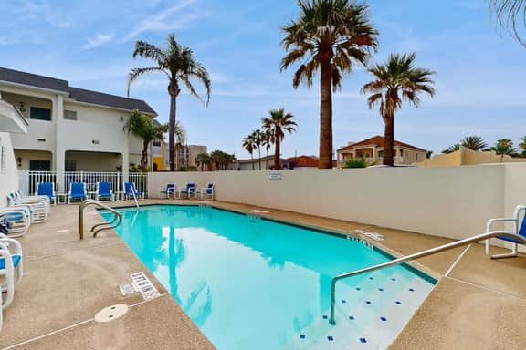Dancing Turtle Cay - Pool, Walkable to the Beach - Image 2