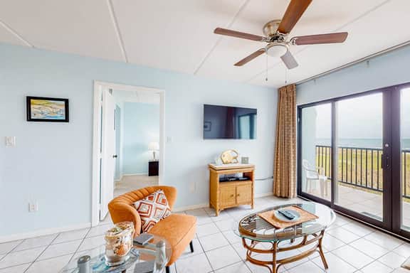 Continental #201 - Gulf-Front with Beach Access - Image 5